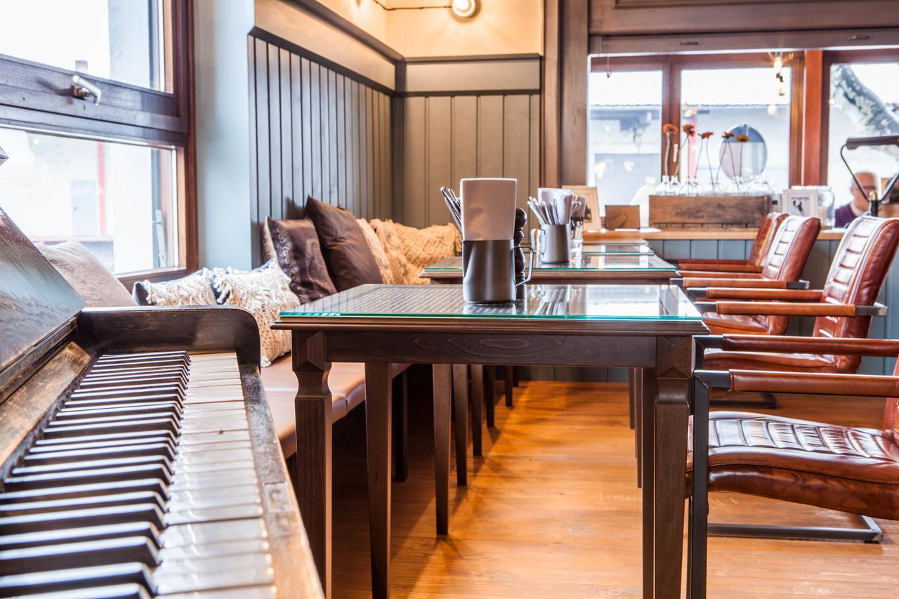 Kehl Hafen 17 Hotel Kueche Bar מראה חיצוני תמונה